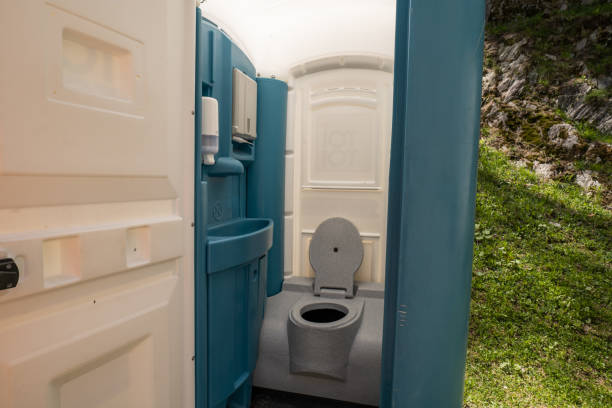 Best Porta potty delivery and setup  in Wakefield, VA